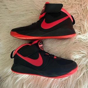 Nike basketball hot pink and black shoes for girls size 2